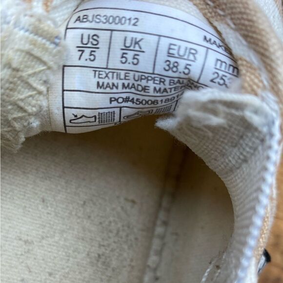 Billabong Slip on Shoes - Picture 8 of 9